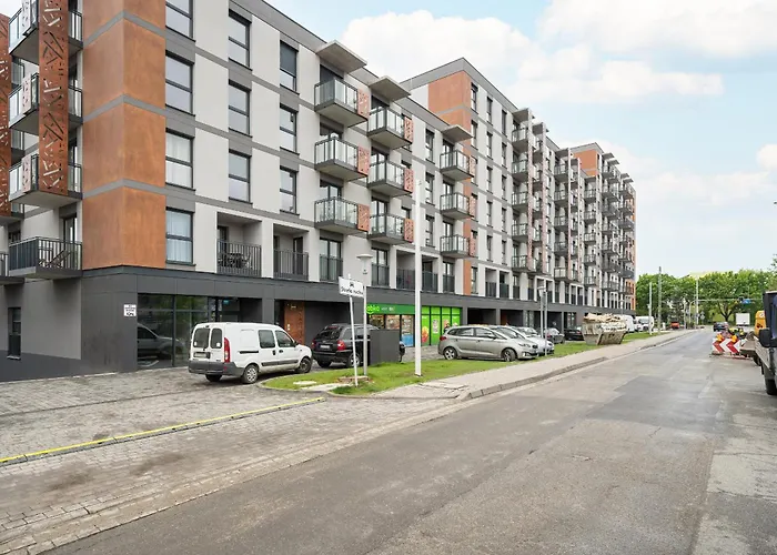 Michalczyka Stylish Apartment With Parking In The City Center Of Wroclaw By Noclegi Renters
