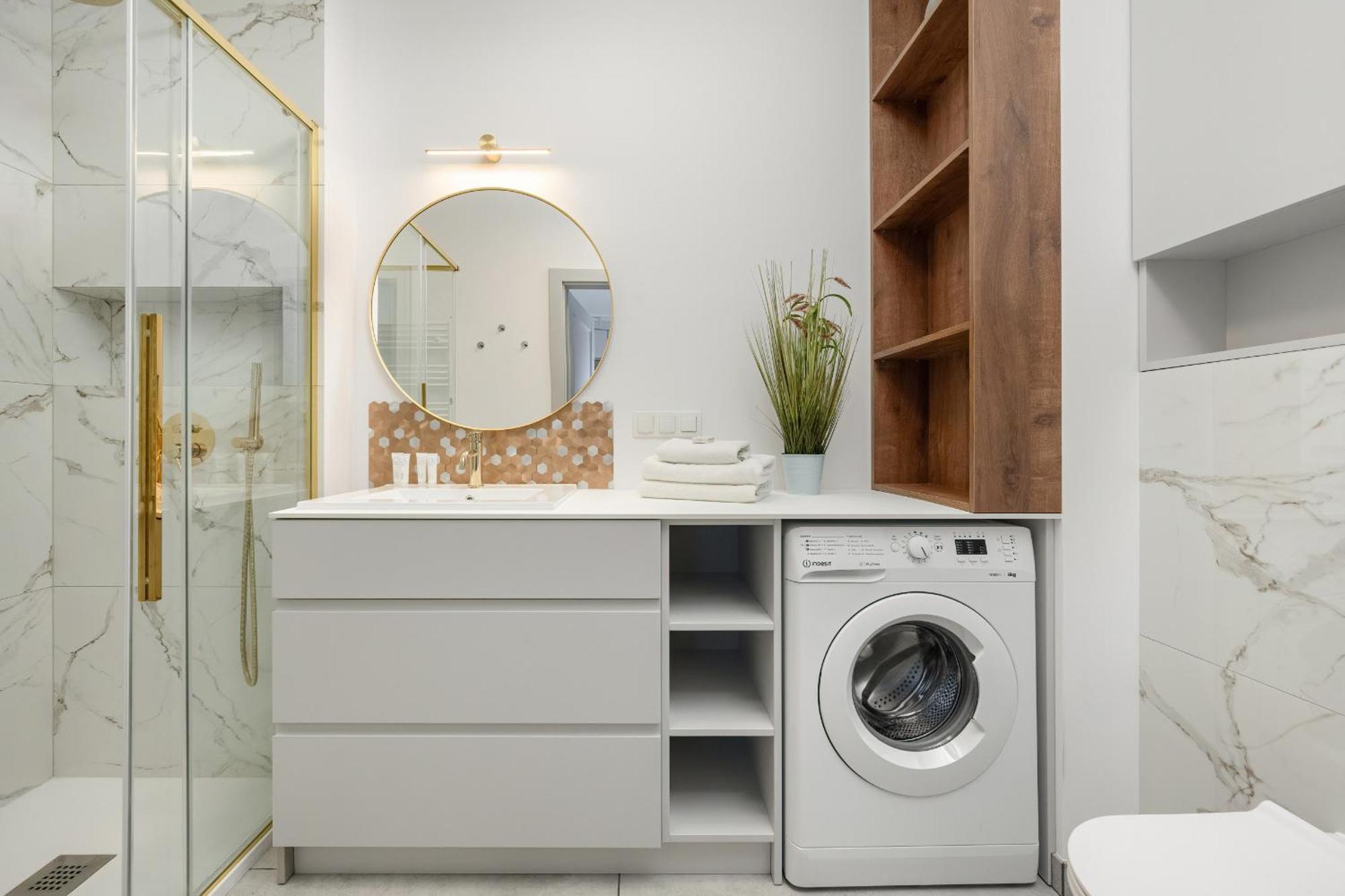Michalczyka Stylish With Parking In The Center Of By Renters