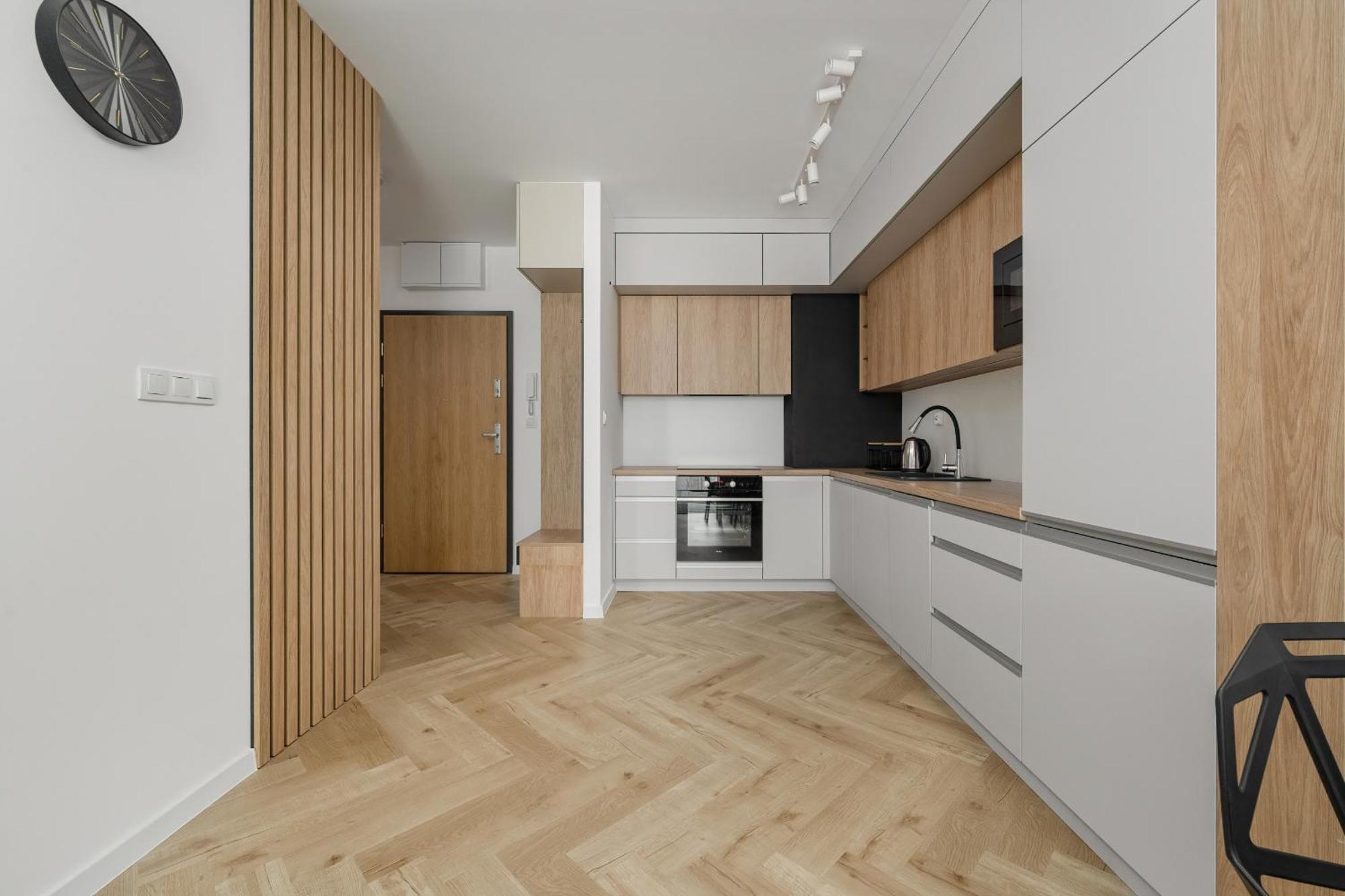 Michalczyka Stylish With Parking In The Center Of By Renters