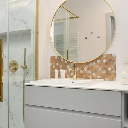 Michalczyka Stylish Apartment With Parking In The City Center Of Wroclaw By Noclegi Renters Exterior photo